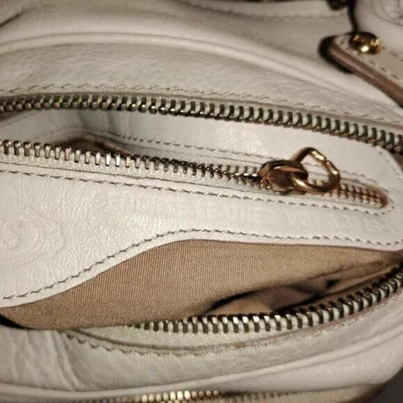 Tod's T-media Multi Pocket Cargo Shoulder bag in cream/off white - Picture 6 of 16